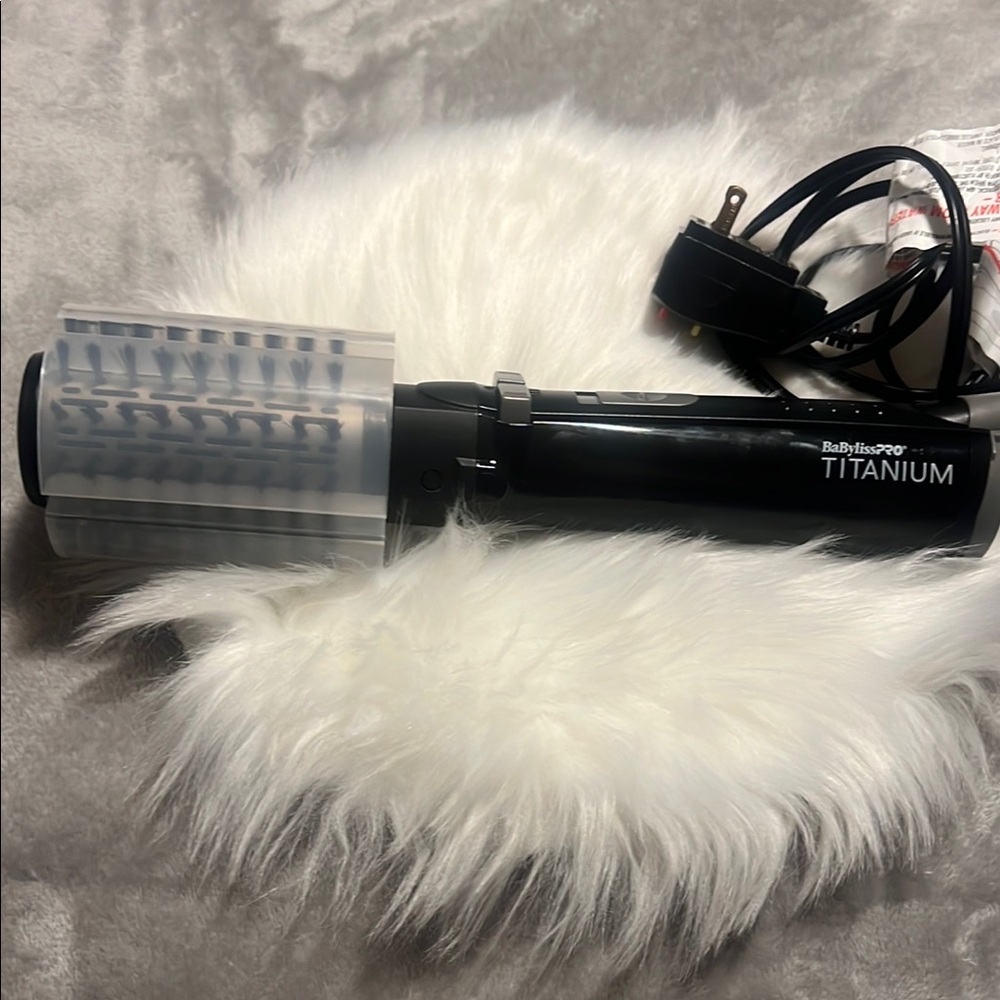 BaByliss Titanium Hair Curler - Black and Silver